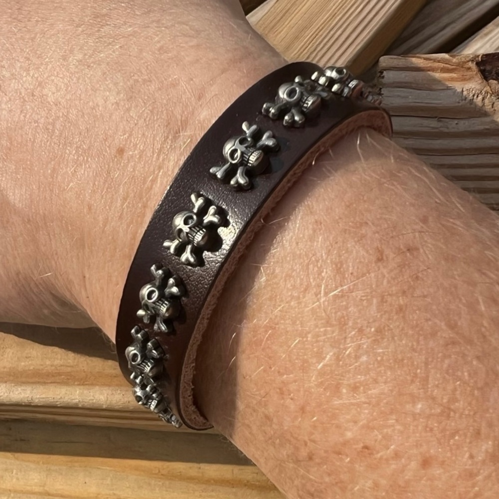 - Brown Leather Skull & Crossbones Cuff! NEW!